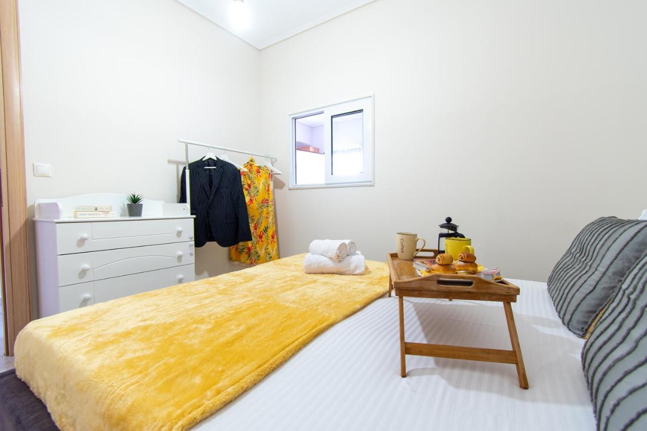 Yelayellow House Near To Airport, Rafina Port And Metropolitan Expo อาร์เตมีดา ภายนอก รูปภาพ